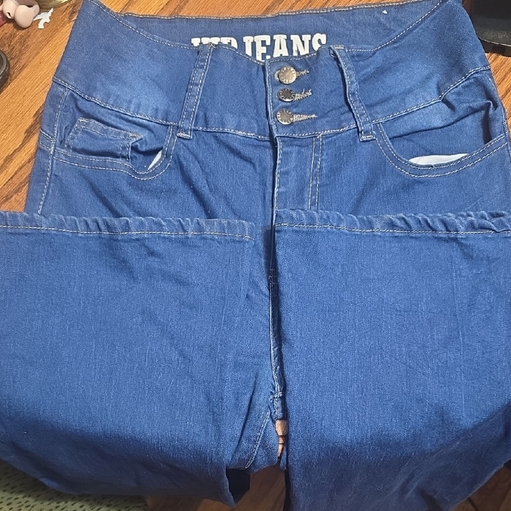 VIP High-Rise Blue Women's Jeans with Triple-Button Waist